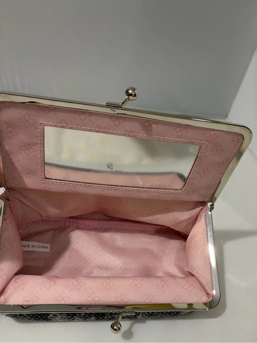 Elegant Gray Faux Snakeskin Cosmetic Case with Silver Frame